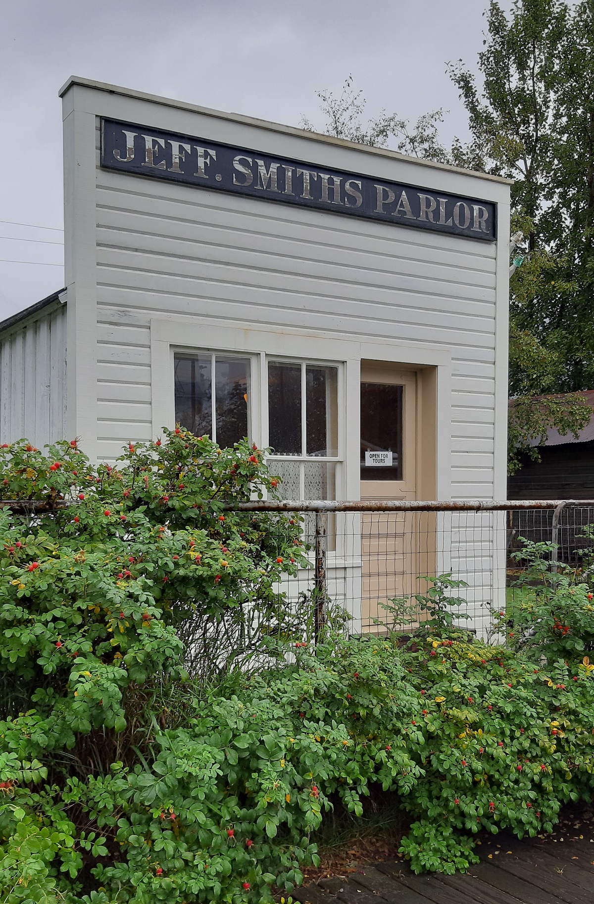 Jeff. smith's Parlor, Skagway