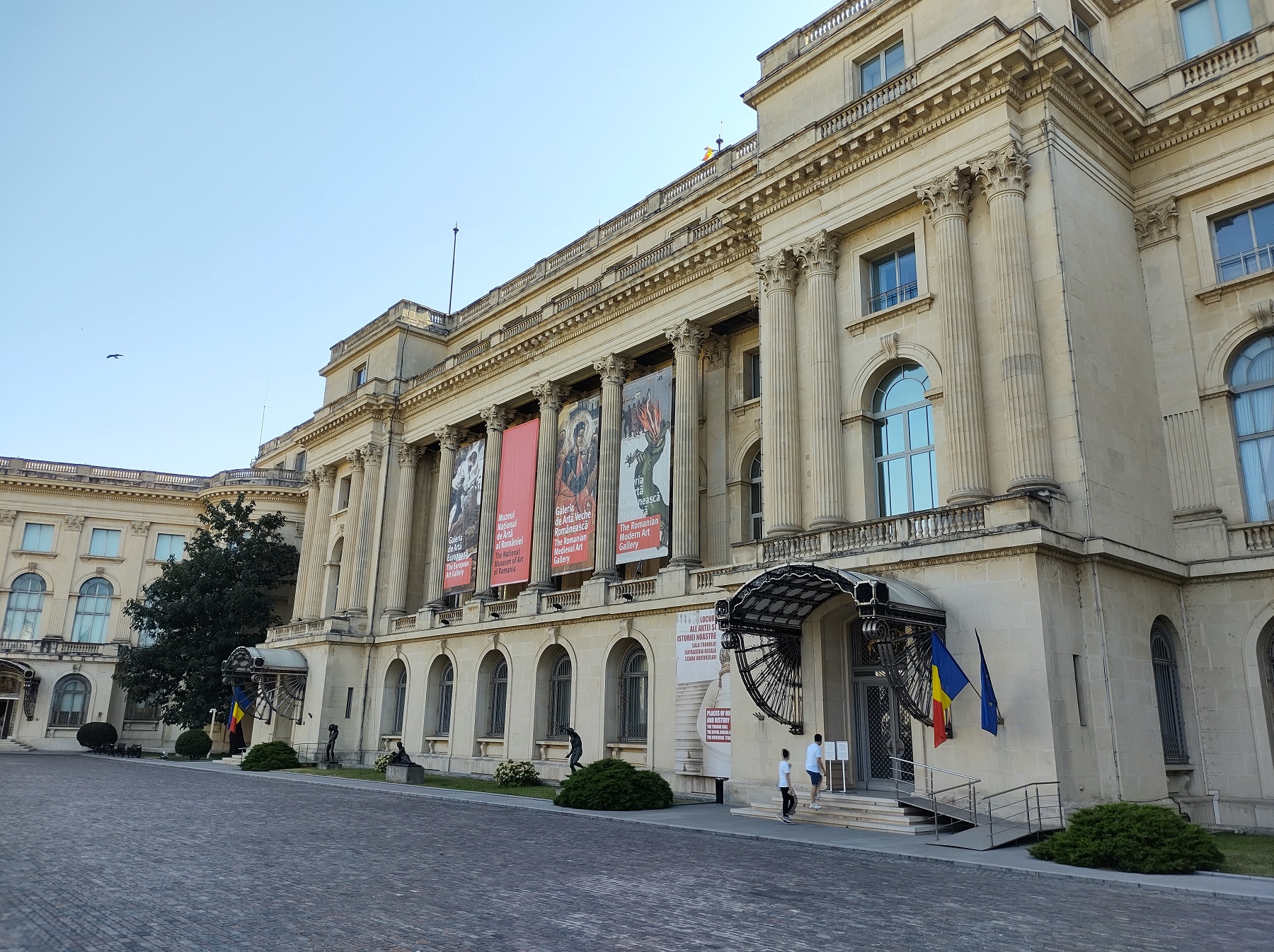 Kunstmuseet, Bukarest